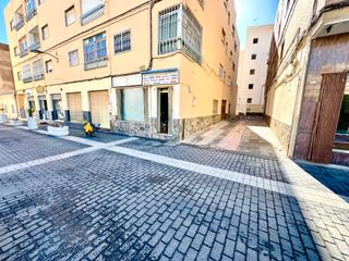 Local commercial  Calle almería. Local comercial en el ejido
