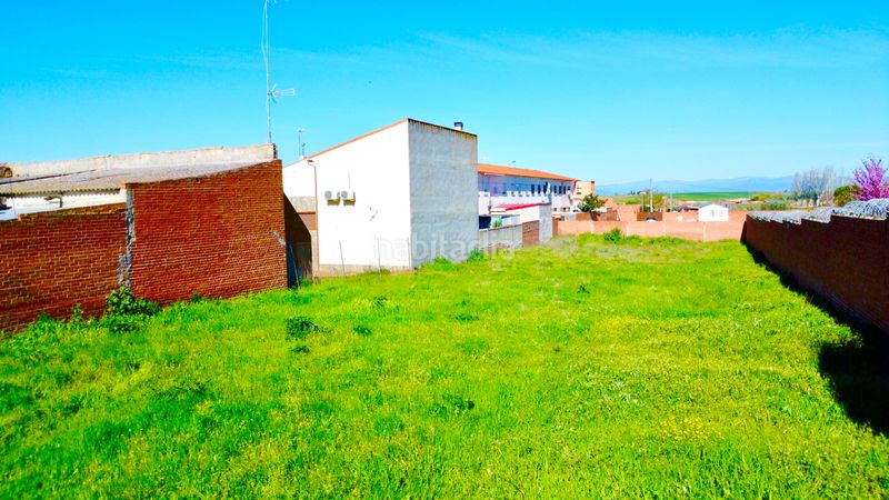 Foto 41d6c1b7-0123-4d38-9dd9-22c871d59f57. Terreny residencial a calle juan de austria 39 a Fuensalida