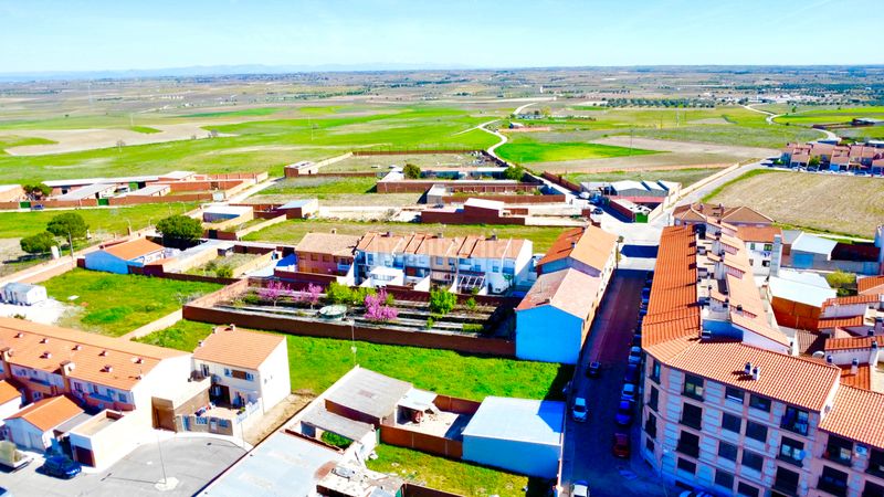Foto 53c7befc-e5a6-4d58-b226-1dc94d1f2441. Terreny residencial a calle juan de austria 39 a Fuensalida