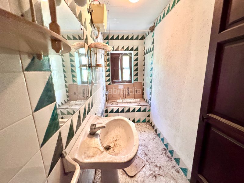 Foto a96b6570-25a2-4dac-b468-95f9002e8495. Casa amb aparcament piscina a Rosaleda - Juventud Granada