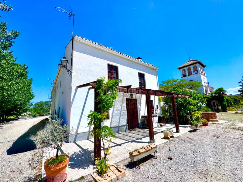 Foto e0ccdef4-cc50-404e-a22b-333a7a640e8a. Casa amb aparcament piscina a Rosaleda - Juventud Granada