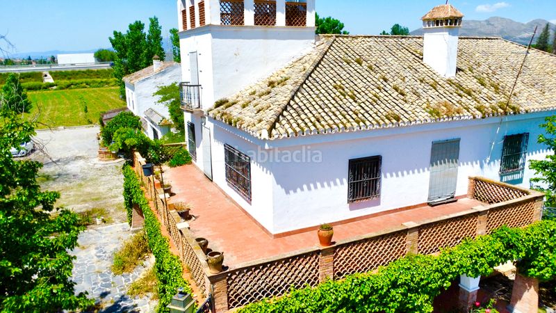 Foto ea2f6c49-9899-402c-a3e1-5491d4ca9d99. Casa amb aparcament piscina a Rosaleda - Juventud Granada