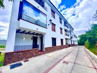 Apartamento  Calle primer cruz 21. ?? apartamento totalmente amueblado con garaje y trastero en pat