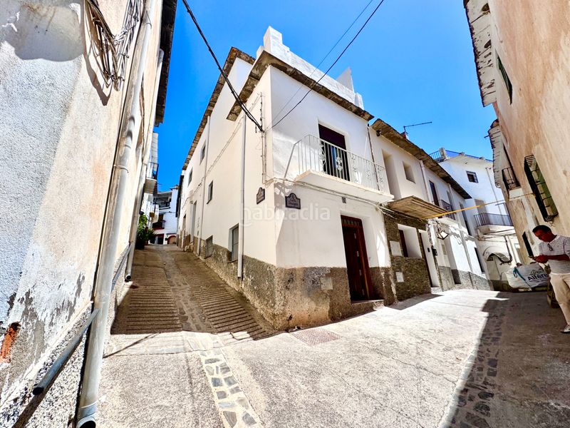 Foto 6a38aa52-1385-4688-958b-adf29e339460. Casa amb xemeneia a Nevada