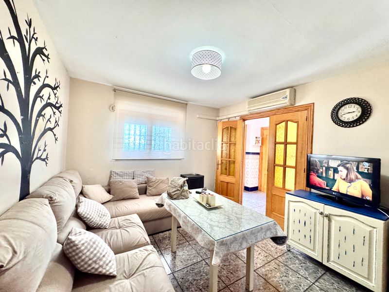 Foto a3306719-0a39-4b53-9f18-07733fc5da23. Casa a Ugíjar