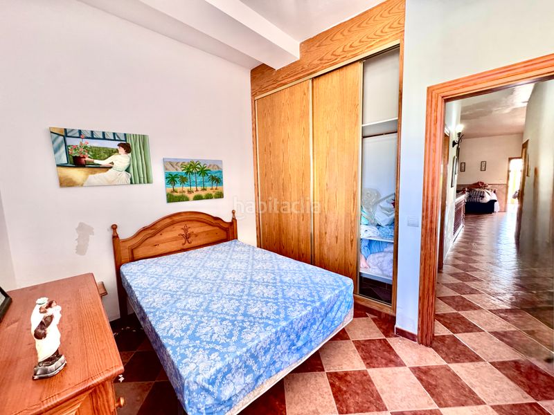 Foto 1b758740-4b9d-4f53-bfbe-1eb8856a9486. Chalet in calle huerta de la salud 5 in Láujar de Andarax
