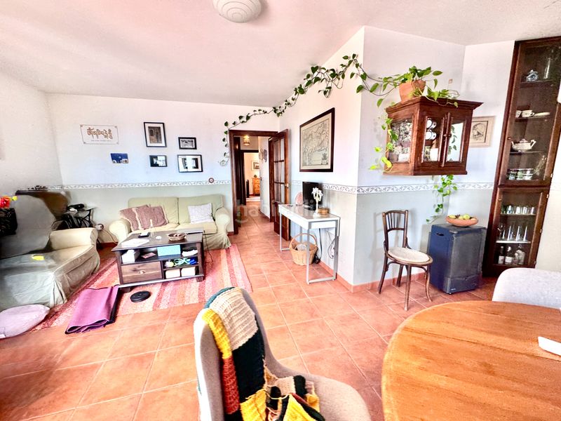 Foto 76f08da3-eee5-4012-9836-49d33397904a. Apartament amb calefacció a Válor