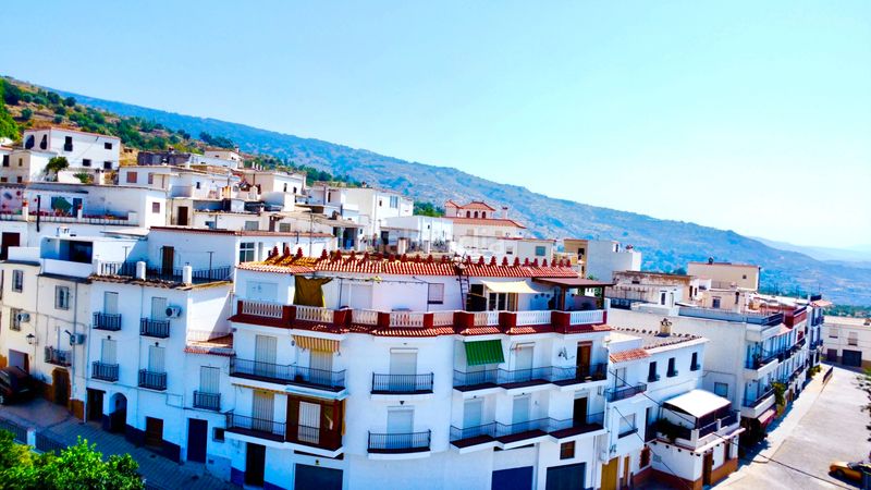 Foto a44cc8fe-c5d6-48e2-9c79-f081f58a0471. Apartament amb calefacció a Válor