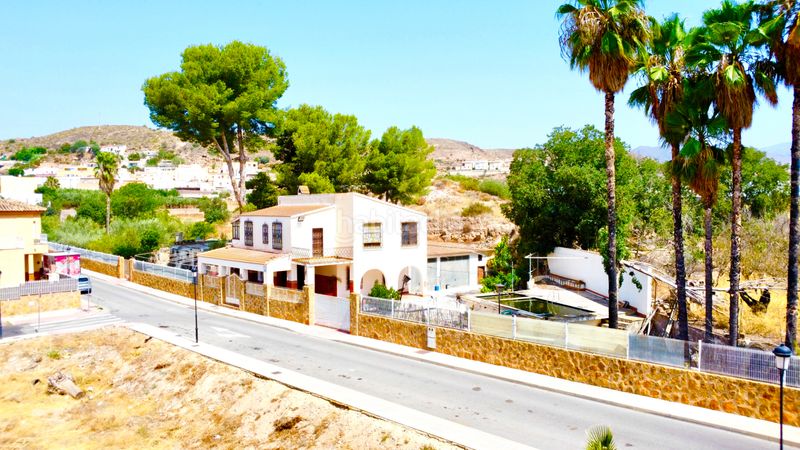 Foto c56b9f9b-7e92-4fd8-be22-7313cb7b0ea1. Chalet casa o chalet independiente en venta en Berja