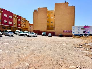 Terreno residenziale in A-1050 132. Solar urbano de 2.123 m² en roquetas de mar – carretera de la mo