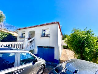Chalet  Calle castillejo. Chalet de 2 plantas con parcela de 3.000 m² en cádiar