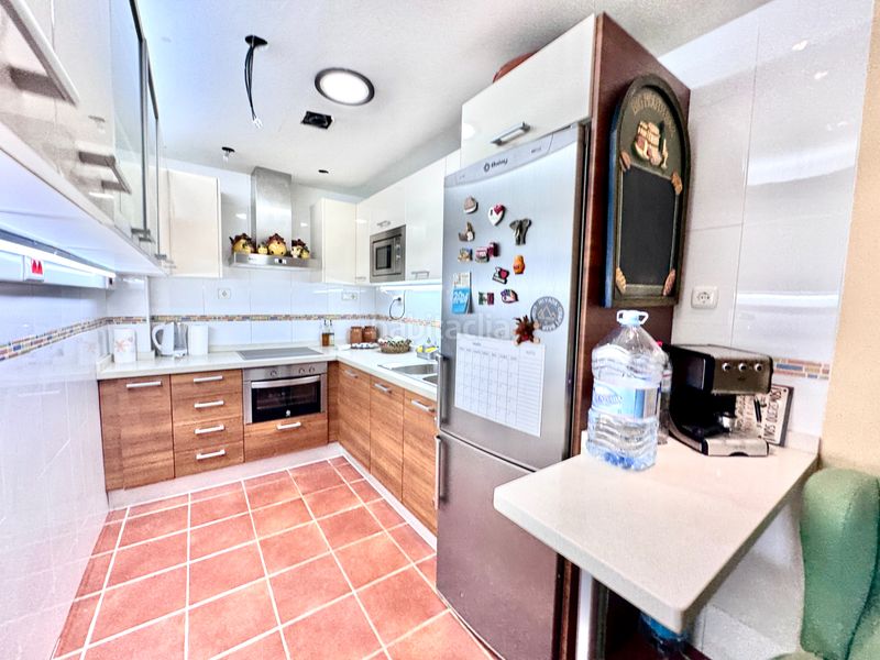 Foto 205a7705-323f-40e2-9b75-36709e5379fc. Casa amb xemeneia aparcament a Alcolea