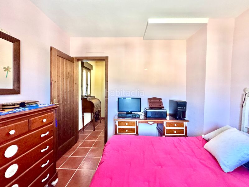 Foto 5e911c52-bd22-47b5-be48-fb370b3e4357. Casa amb xemeneia aparcament a Alcolea
