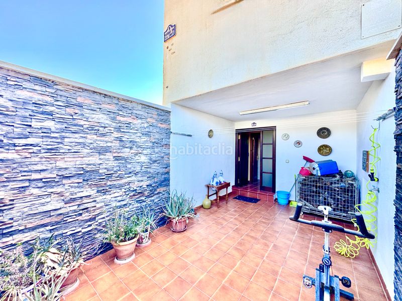 Foto a5047170-a155-45b0-9941-67896f4d260d. Casa amb xemeneia aparcament a Alcolea