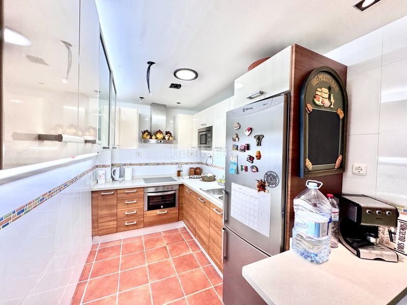 Foto b683f3d2-5247-48f7-84bc-7f2321e3f8a3. Casa amb xemeneia aparcament a Alcolea