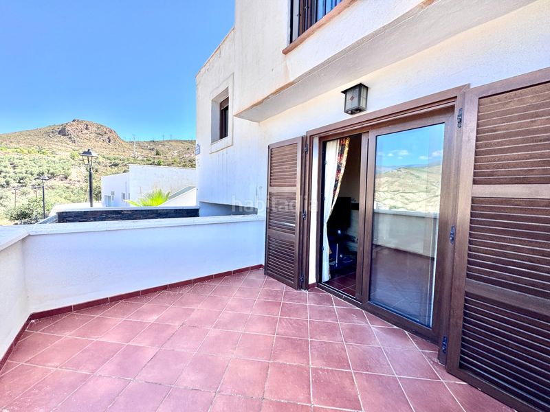 Foto cdf43b3e-f5be-4263-a3e8-19ef0af267cb. Casa amb xemeneia aparcament a Alcolea