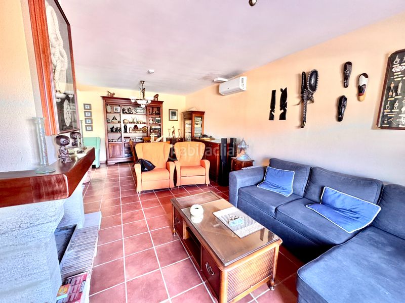 Foto ee067402-2964-402d-b5c6-26fff3c214db. Casa amb xemeneia aparcament a Alcolea