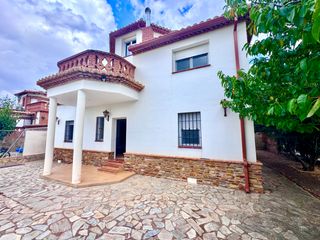 Chalet  Avenida de granada. Espectacular chalet en aldeire (granada), con vistas panorámicas