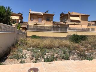 Terreny residencial  Calle marqués de los vélez. Parcela urbana haciendo esquina en benejí - berja