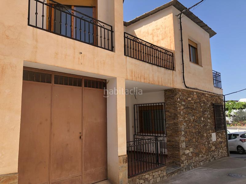 Foto e6fe9954-852a-43f2-8e54-c5d8fc385302. Casa pareada fantástico dúplex en mairena - en Nevada