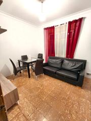 Pis  Carrer de padilla. Piso para reformar integramente