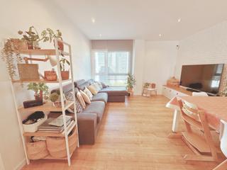 Pis  Carrer del doctor aiguader. Piso reformado en la barceloneta con vistas únicas — listo para