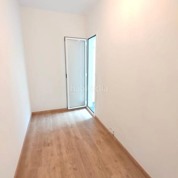 Foto 195e3de8-ca0b-4a35-8fba-9ad490bce590. Rent flat in Navas Barcelona