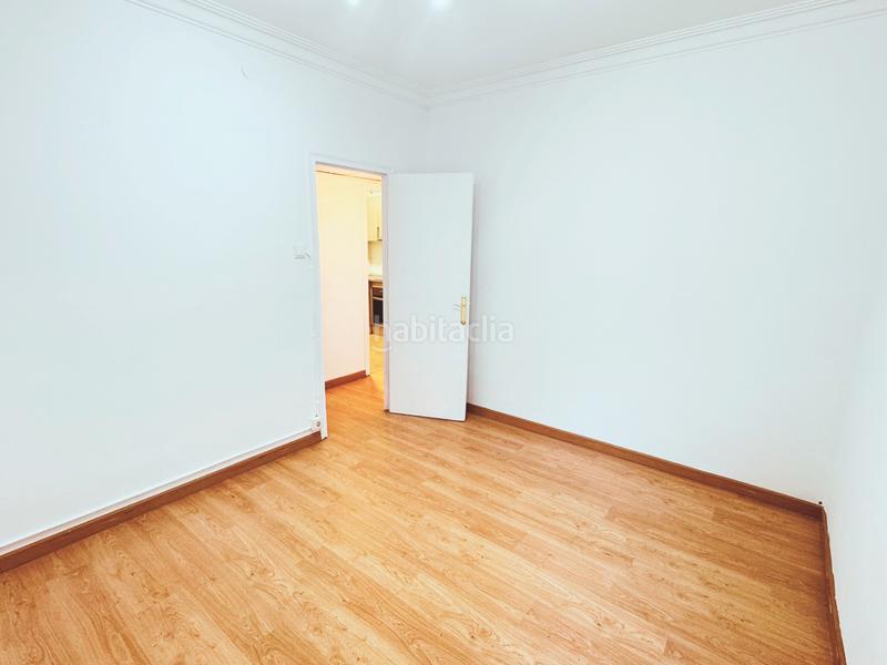 Foto ff766bc4-4577-4726-b06a-495f403b4978. Lloguer pis a Navas Barcelona