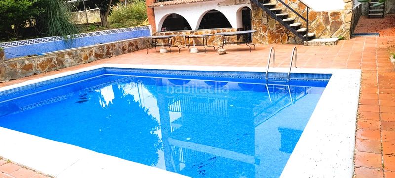 Foto 53a921d9-747e-4297-90af-920e41fbddf9. Xalet amb xemeneia aparcament piscina a Lliçà d´Amunt