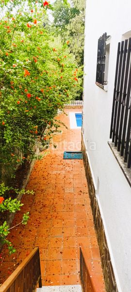 Foto b31cb969-8763-4f7d-a09f-e6f3595ee0bf. Xalet amb xemeneia aparcament piscina a Lliçà d´Amunt