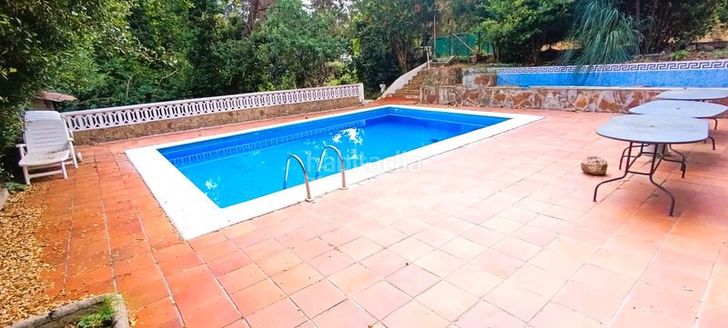 Foto ce096910-4aea-4126-8fc5-67d155ed8920. Xalet amb xemeneia aparcament piscina a Lliçà d´Amunt