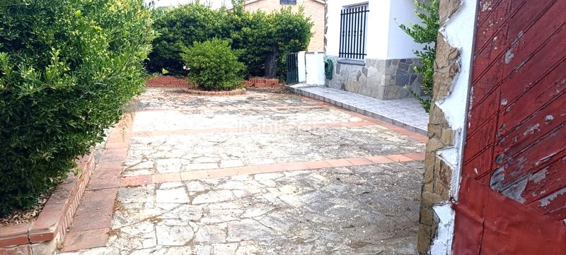 Foto ceda8fea-8a60-4486-9137-27dc2a41213a. Xalet amb xemeneia aparcament piscina a Lliçà d´Amunt