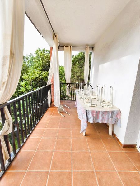 Foto ddae65a9-cc70-4a4b-8e8a-baeda1c89f0f. Xalet amb xemeneia aparcament piscina a Lliçà d´Amunt