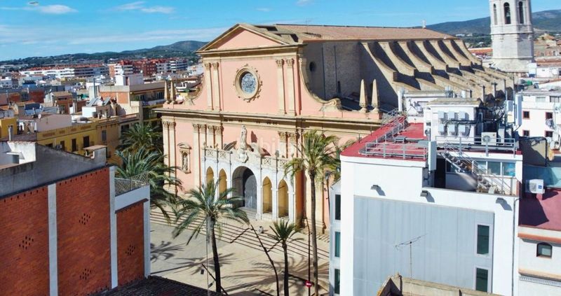Foto 4cb41600-33b4-4484-979c-1fb985ef3d09. Edificio en plaça de les neus 3 en Centrevila Vilanova i la Geltrú