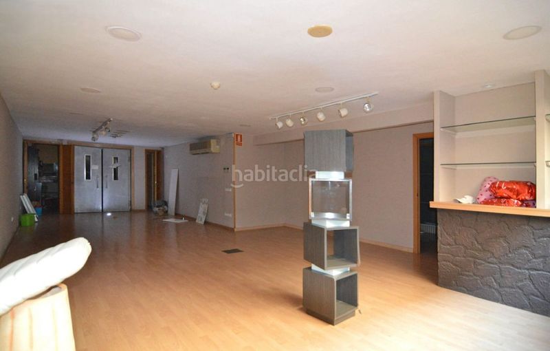 Foto e27e0b93-aaf8-4f24-bdad-318c4059549c. Edificio en plaça de les neus 3 en Centrevila Vilanova i la Geltrú