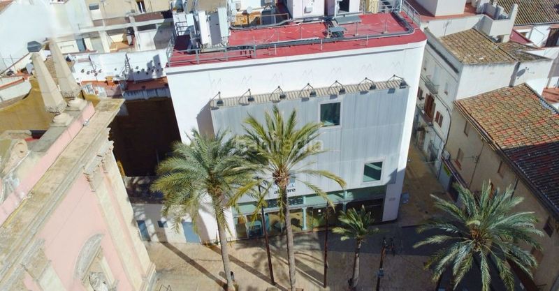 Foto 3af80249-6284-4b10-855b-e48263e40675. Edifici a plaça de les neus 3 a Centrevila Vilanova i la Geltrú