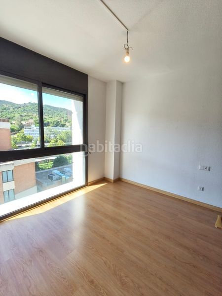 Foto f9b18aff-f10c-4762-859d-51598d8acc11. Dúplex amb calefacció aparcament a Vall d´Hebron Barcelona