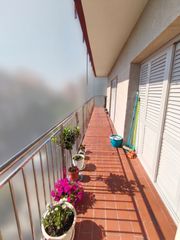 Flat  Plaça de mossèn clapés