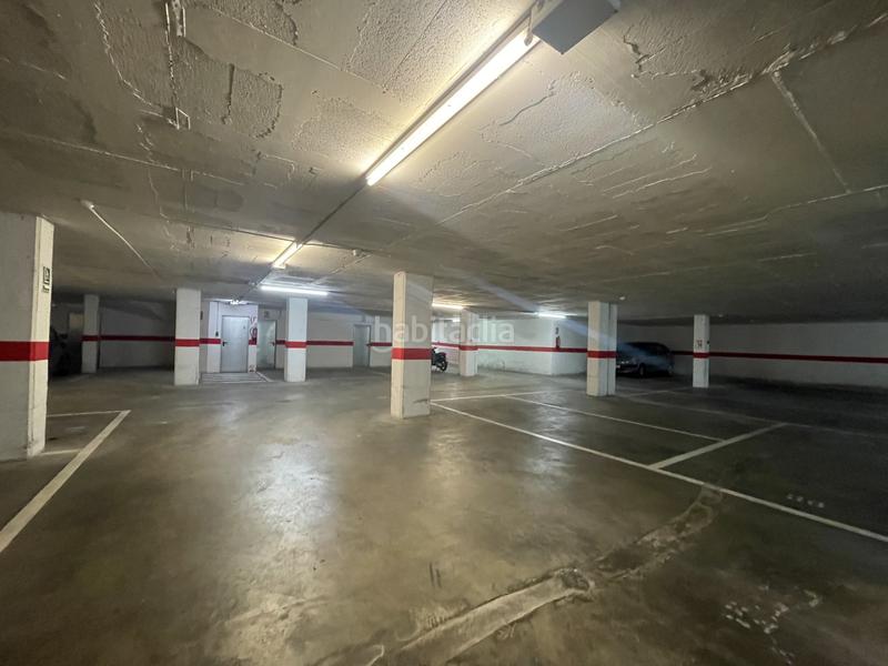 Foto 2c667434-e9b8-4142-98c9-80dc2be1a5f9. Aparcament cotxe a La Devesa Girona