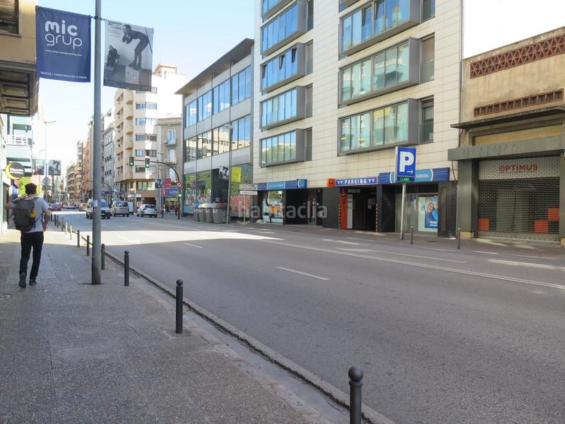 Foto 53a6634b-604a-4787-b2a9-1840f96b7a38. Parking coche en Eixample Nord Girona