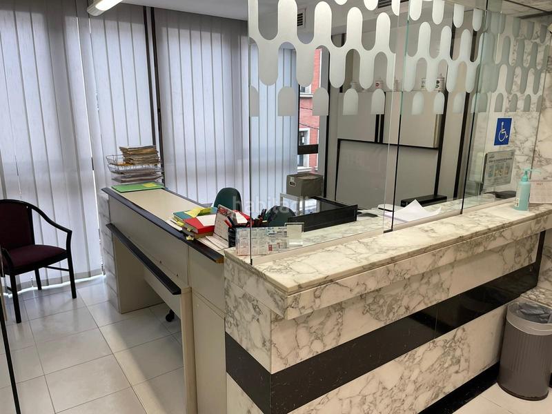 Foto 4794b6e5-ccb7-483d-9d87-8532f302fc36. Bureau avec chauffage dans Eixample Nord Girona