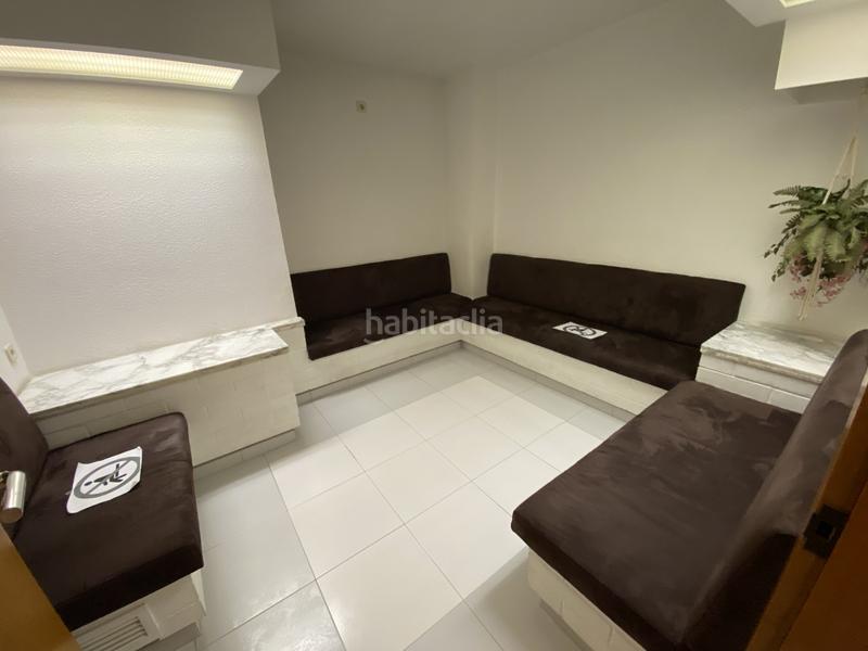 Foto 18fdd3b0-af00-47ec-ab76-9c18b46ac94e. Office space with heating in Eixample Nord Girona