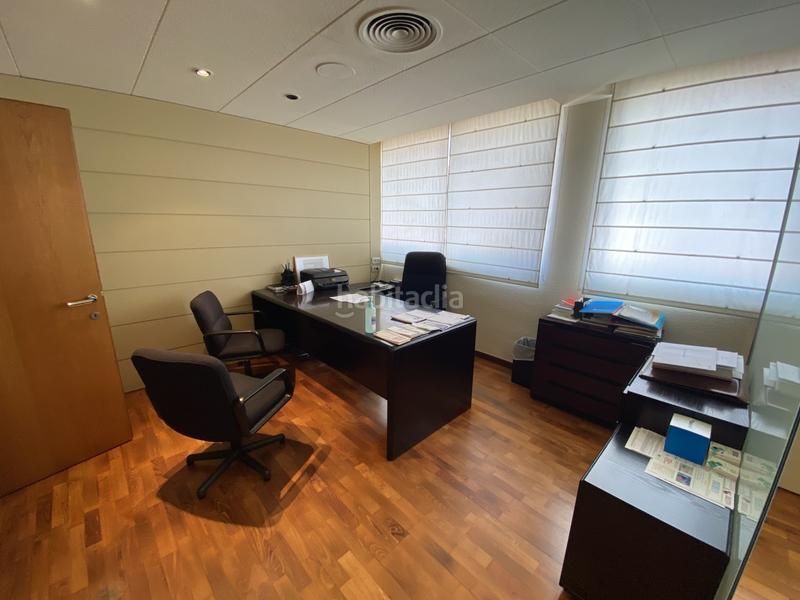 Foto 78d77586-7a90-43fa-82ad-85d8c6c66f16. Office space with heating in Eixample Nord Girona
