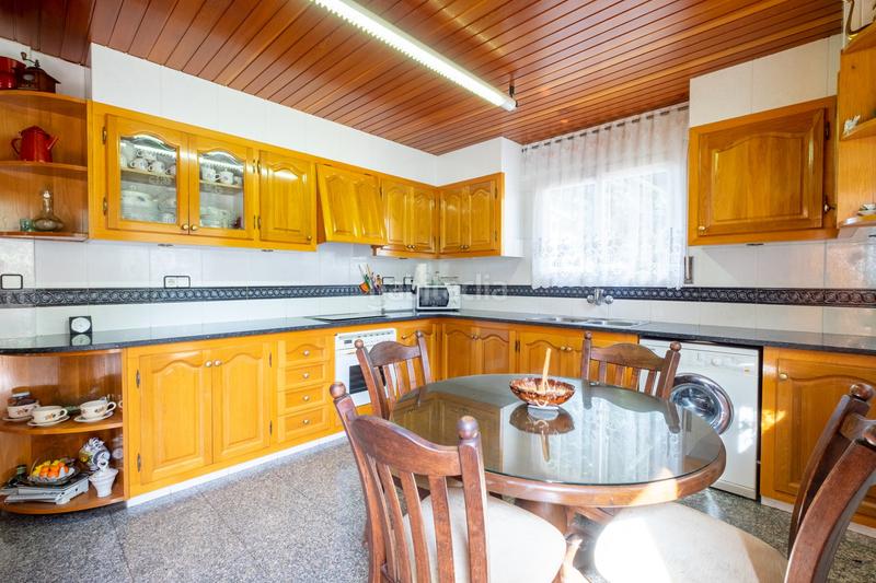 Foto 33ddb19d-7ee5-4f18-87a8-ed08e45b97e0. House with heating parking in Montilivi Girona