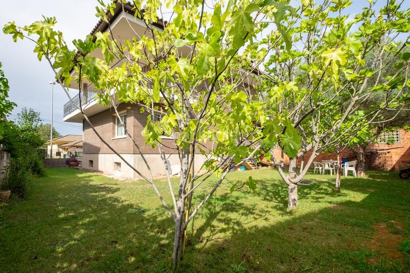 Foto 60210d11-14d8-41e6-9e26-666ba2ec987c. House with heating parking in Montilivi Girona