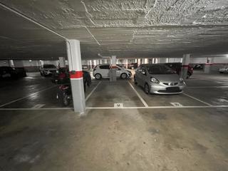 Parking coche  Santa eugènia