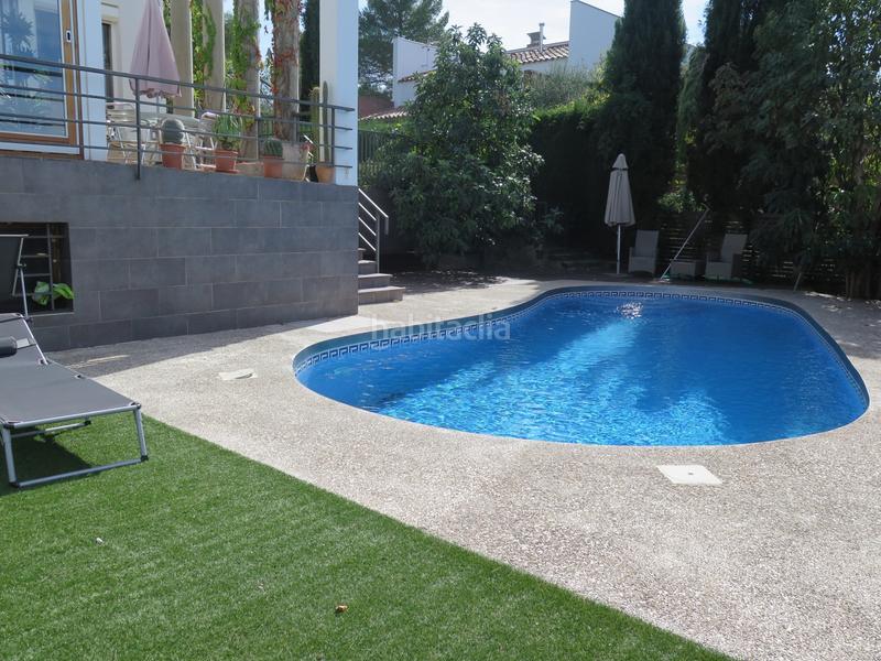 Foto a558c431-4dd0-4151-a2ae-49b8c11fd3ba. Casa con riscaldamento parcheggio piscina in Montjuïc Girona