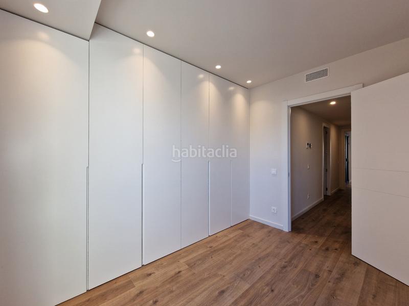 Foto 0eb08dc5-f705-4cff-8ecc-81f95296cc57. Penthouse with heating in Eixample Nord Girona