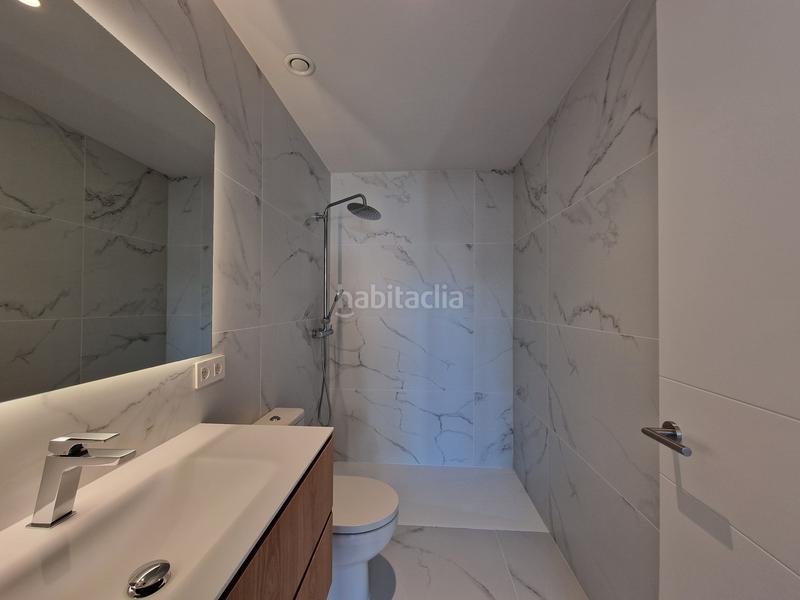 Foto 352416be-5bae-4587-80fa-6fbac7734020. Penthouse with heating in Eixample Nord Girona