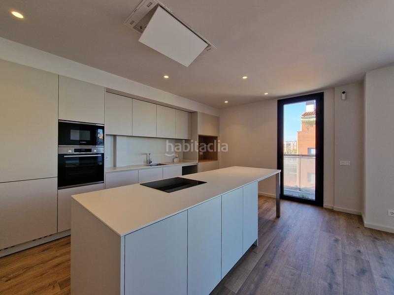Foto a20dd819-4679-40a0-9efd-4c5d7fdd0179. Penthouse with heating in Eixample Nord Girona